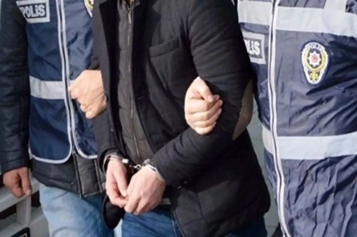İzmir'de Güvenlik Operasyonlarında 263 Şüpheli Gözaltına Alındı