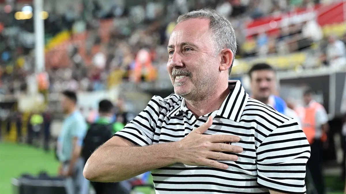 Beşiktaş Anlaşmayı Tamamladı! 4 Futbolcu Gönderdi, İlk Transferi Gerçekleştiriyor