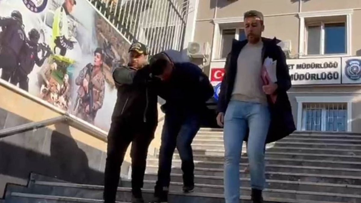 Fatih'te Üç Çanta Hırsızlığı Görüntülendi — Şilili Zanlı Yakalandı