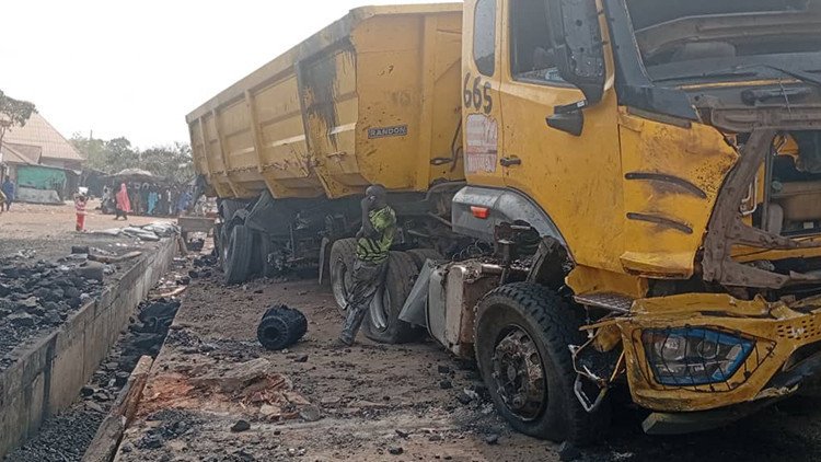 Nijerya'da Trajik Kaza: 12 Kişi Hayatını Yitirdi
