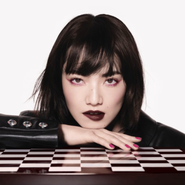 Chanel, Rouge Noir Temalı İlk Geniş Makyaj Serisini Sunuyor