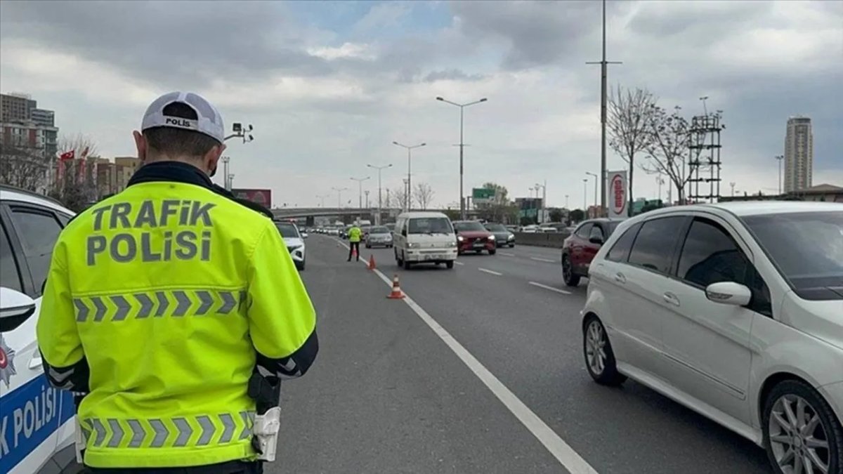 Zamlı Ücretler Cebinizi Zorluyor: Borçlu Araçlar Yola Çıkamaz