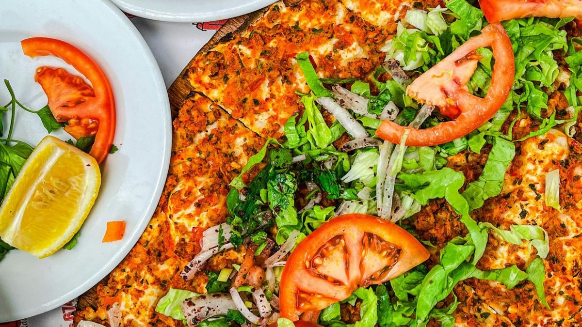 Lahmacun Bedelleri Enflasyonun Üzerinde Yükseldi: İstanbul'da 100 TL'yi Geçti