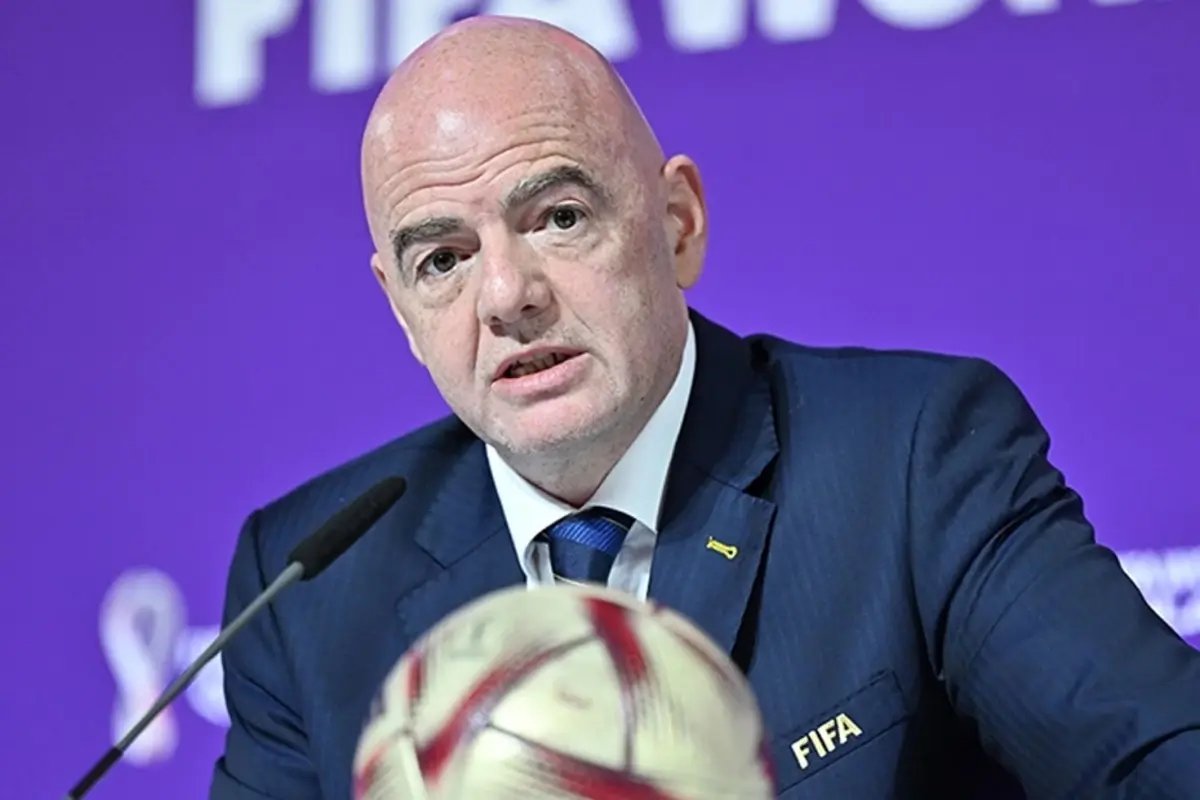 Infantino'nun Maaşı Tartışma Konusu Olduğu Ortaya Çıktı