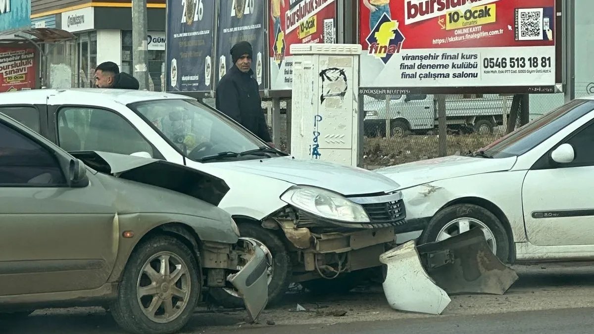 Viranşehir'de Ardışık Trafik Kazası Gerçekleşti