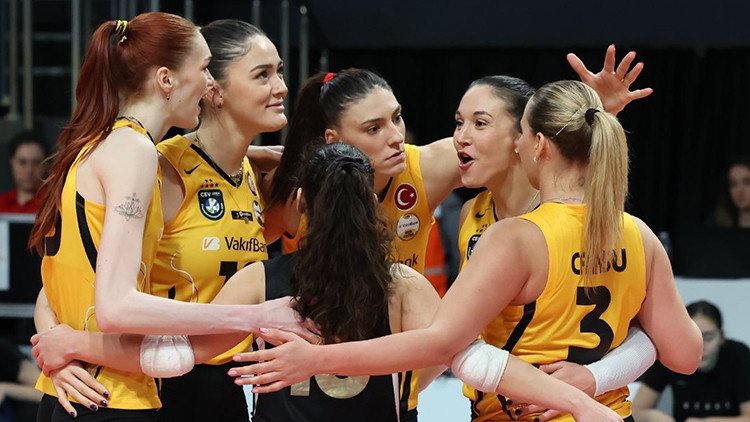 Sultanlar Ligi'nde Heyecan Verici Karşılaşma! VakıfBank, Eczacıbaşı Dynavit'i Konuk Ediyor
