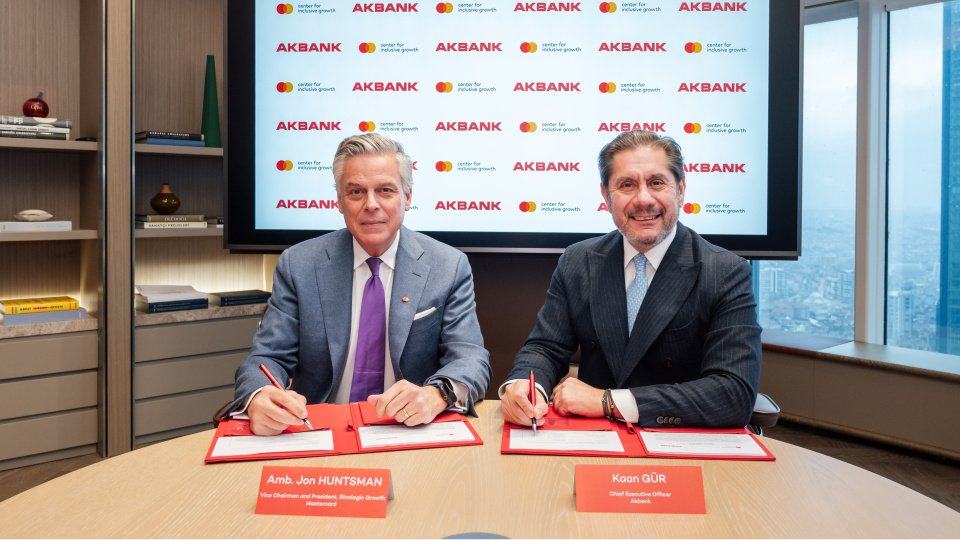 Akbank İle Mastercard'tan Kadın Girişimcilere Destek Projesi
