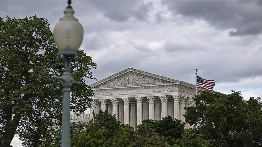 Trump'ın Fed Üyesi Cook'u Görevden Alma Davası Yüksek Mahkemede Görüldü