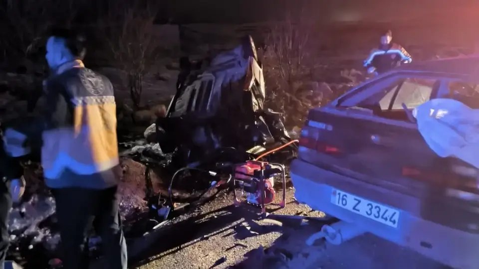 Mardin'in Midyat Bölgesinde Feci Kaza: Üç Kişi Hayatını Kaybetti