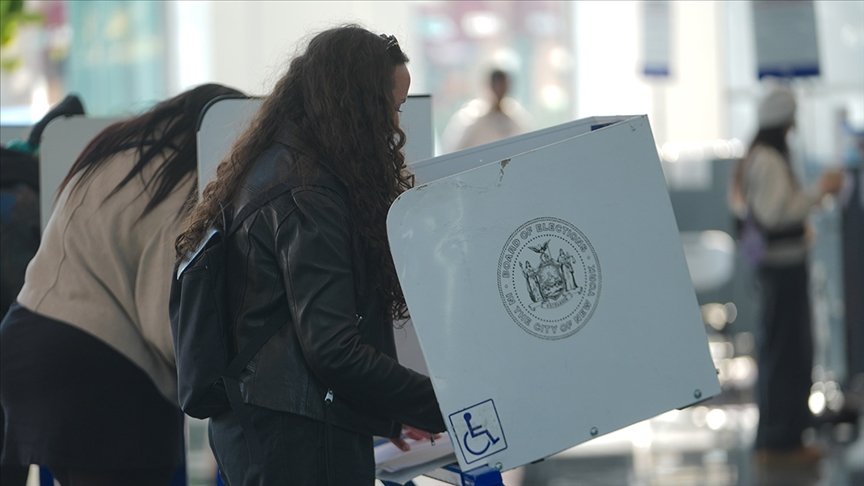 Trump’ın Görevden Ayrılma İhtimali, ABD Seçim Haritalarını Etkiliyor