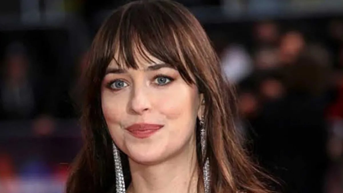 Dakota Johnson'ın Güzellik İpuçlarını Paylaştığı Anlar!