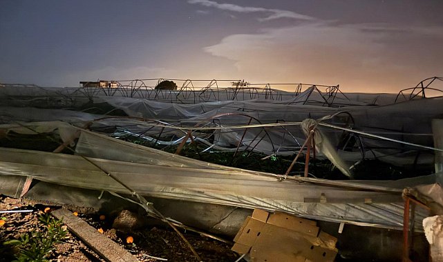 Antalya'da Hortum, Tarım Alanlarına Büyük Zarar Saldı