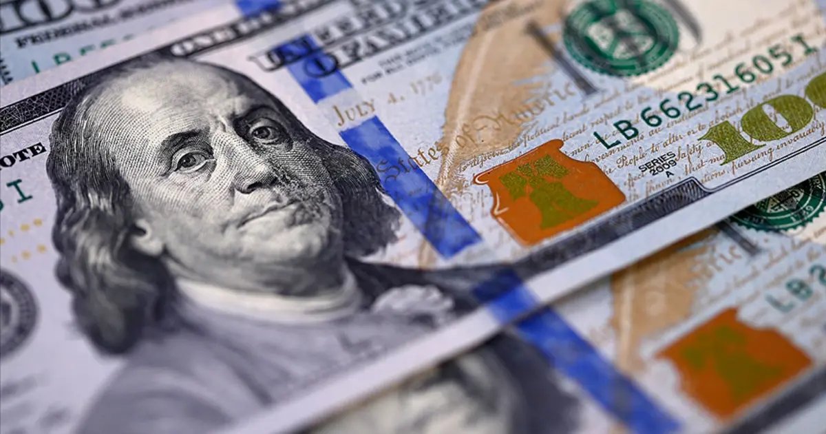 Dolar, Son Dört Ayın En Alt Seviyesine Geriledi