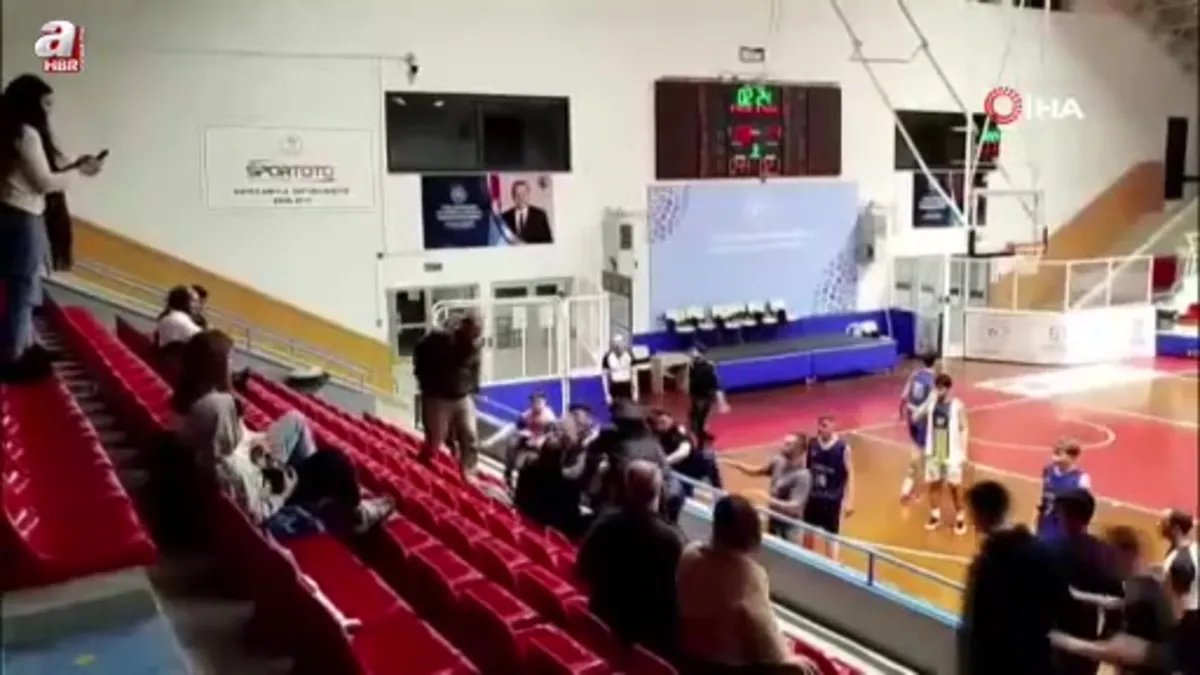 Kocaeli'de U16 Basketbol Karşılaşmasında Yumruklar Savruldu