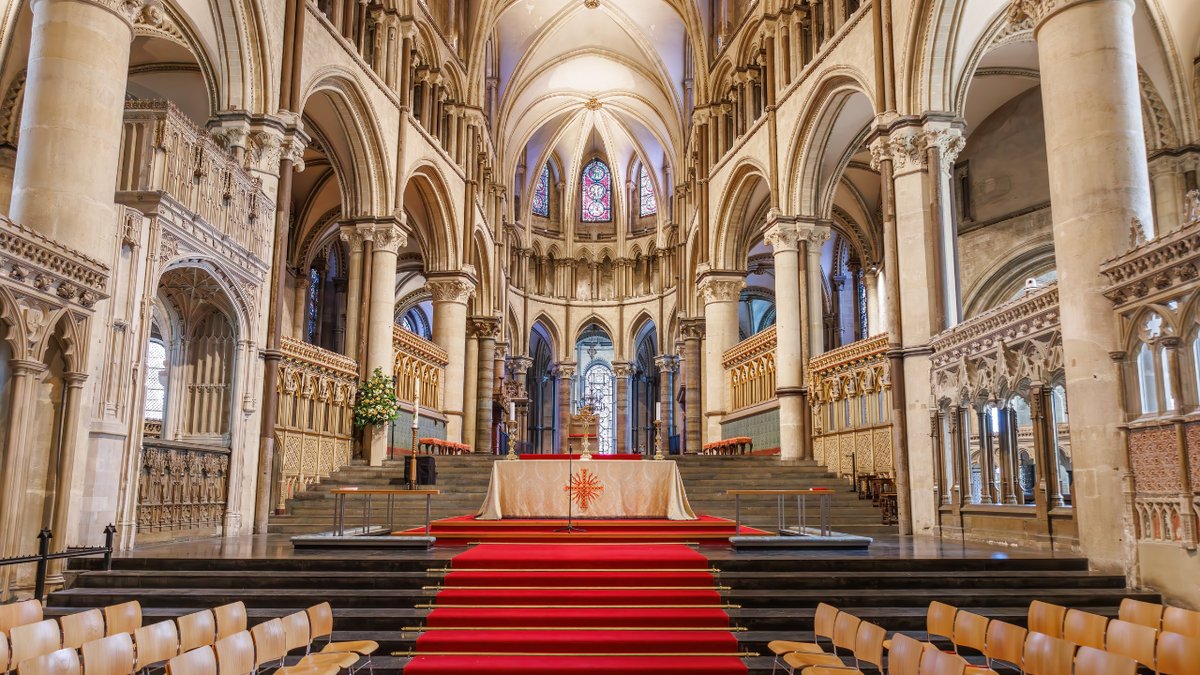 Yüzyıllık Gelenekler Yenileniyor: İlk Kadın Kilise Lideri