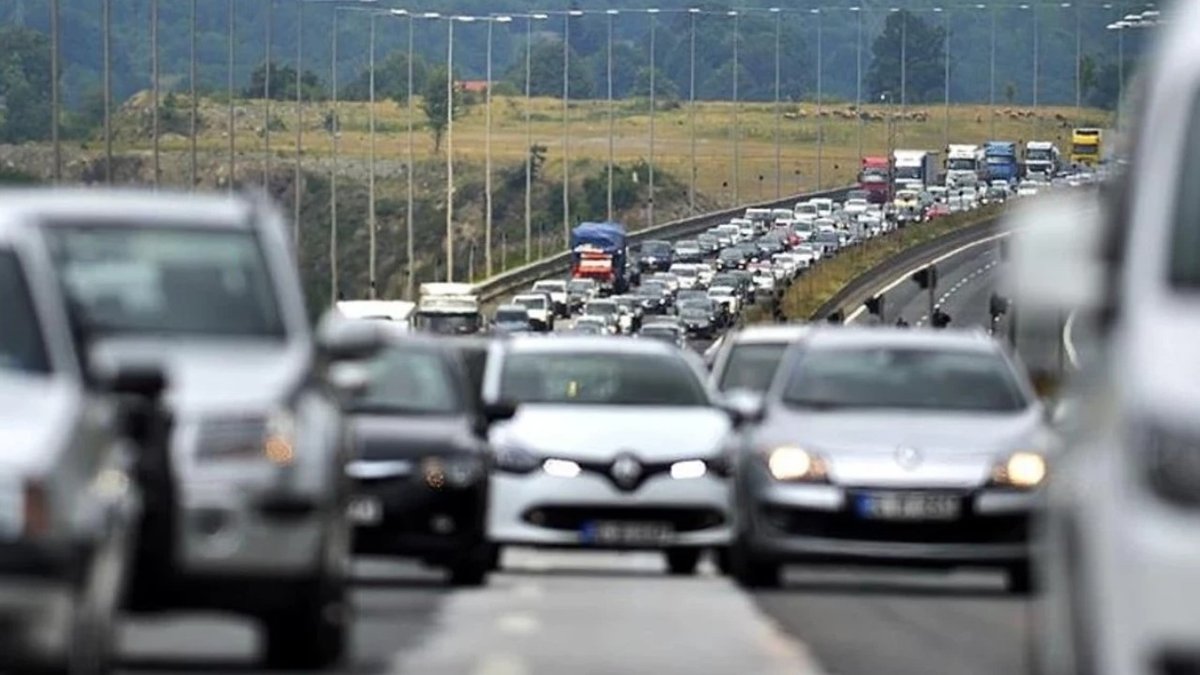 Tüm Araç Sahiplerini Etkileyecek: Ücret Değişiyor, 4 Gün İçinde Başlıyor