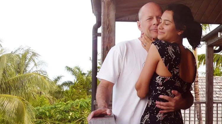 Bruce Willis'in Eşinden Yürek Burkan Açıklama: 'Kocam Hastalığını Bilmiyor