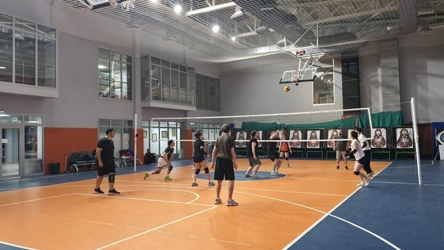 Gençler Voleybol Karşılaşmasında Bir Araya Geldi