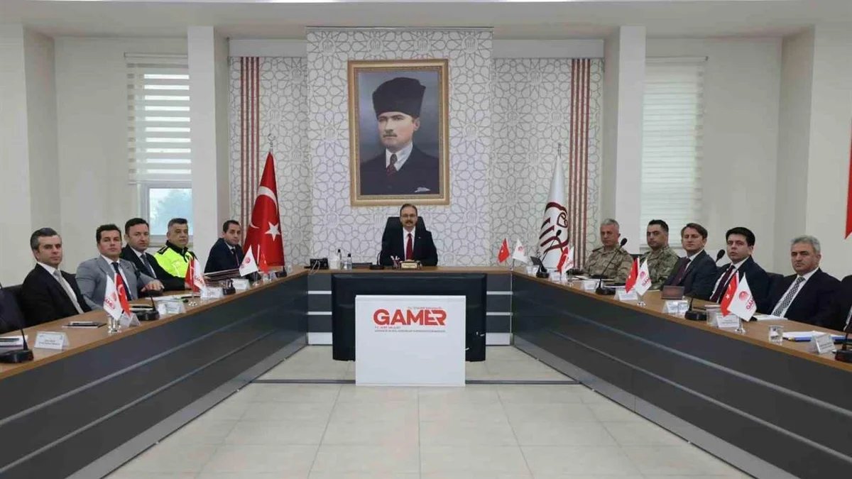 Siirt'te Vali Kızılkaya, Güvenlik Olaylarında Yüzde 14 Düşüş Bildirdi.