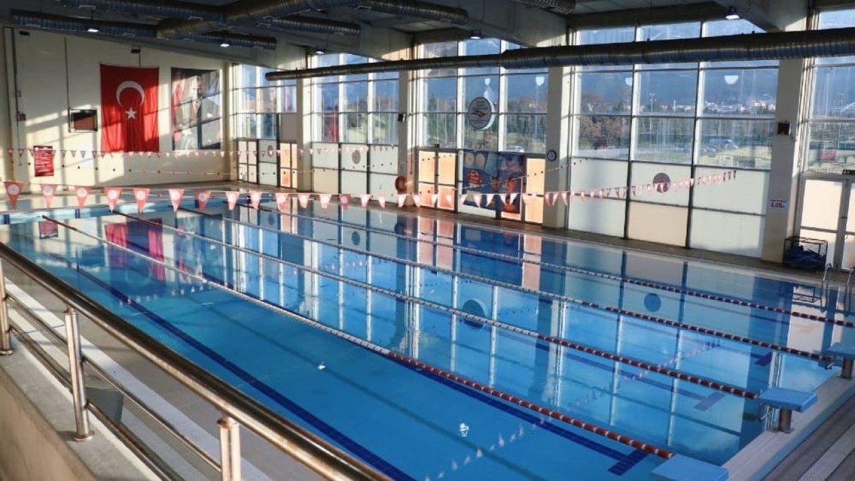 Yunusemre'den Kadınlara Yönelik Kış Dönemi Yüzme Eğitimi