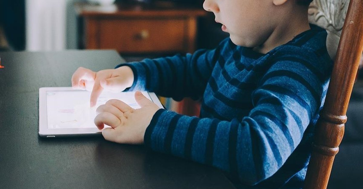 Çocuklar İçin İnternet Kısıtlaması Geliyor: Sosyal Medya Hesapları Kapatılacak