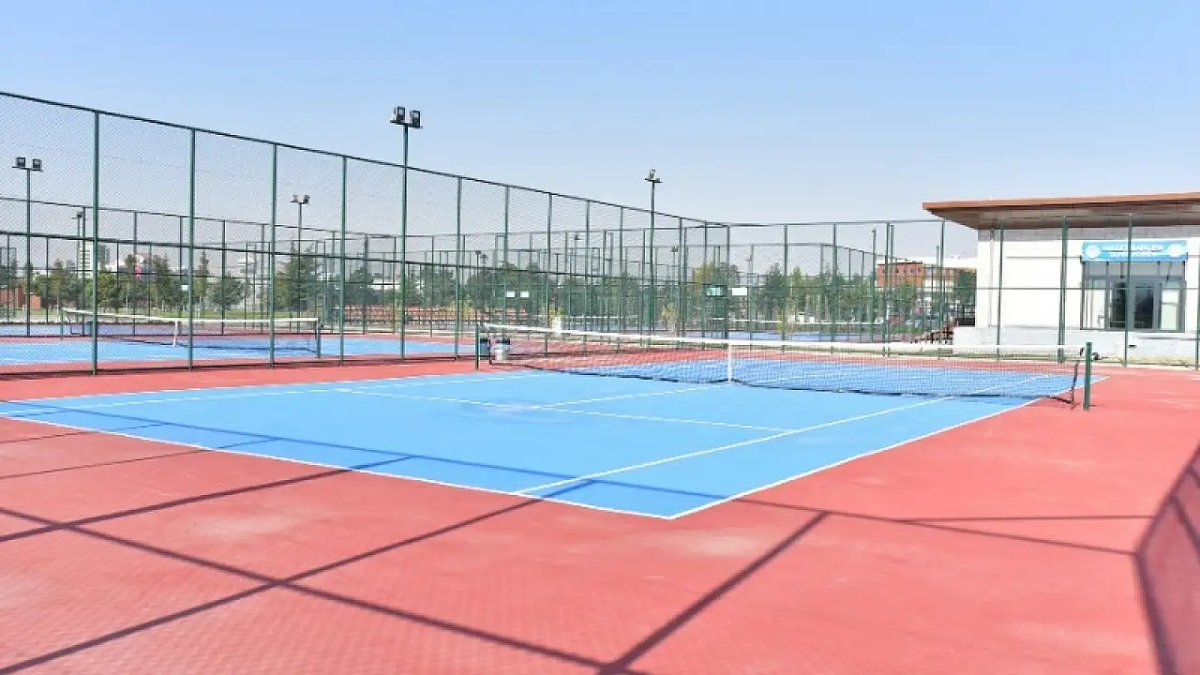Kayseri'de Tenis Sporuna Yenilik Getirecek Proje İçin Başlatıldı