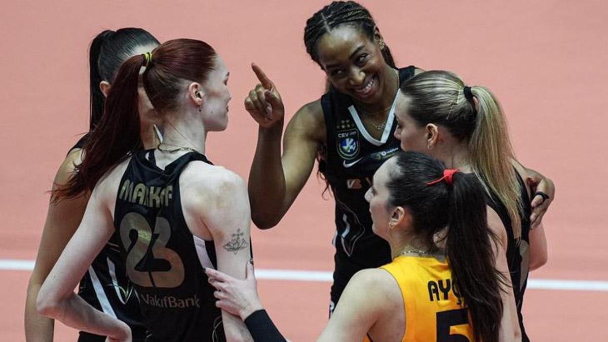 Vakıfbank, Göztepe'yi Deplasmanda 3-1'le Yenmeyi Başardı
