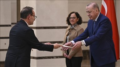 Cumhurbaşkanı Erdoğan, Üç Ülkenin Büyükelçilerini Ağırladı