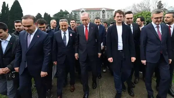 CHP'den Erdoğan'a 'Boğaziçi' Üzerine Sert Eleştiri: 'Bir Oyun