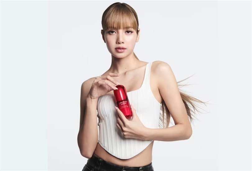 Lisa, Shiseido İçin Küresel Temsilci Olarak Göreve Başladı