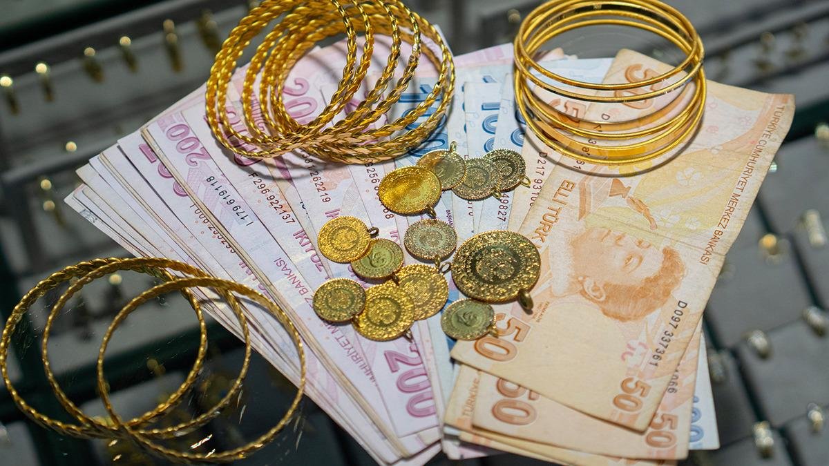 Altın Fiyatlarındaki Rekor Devam Edecek Mi? 2026 İçin ‘TL’ Yorumu: “Düzeltme Olabilir”