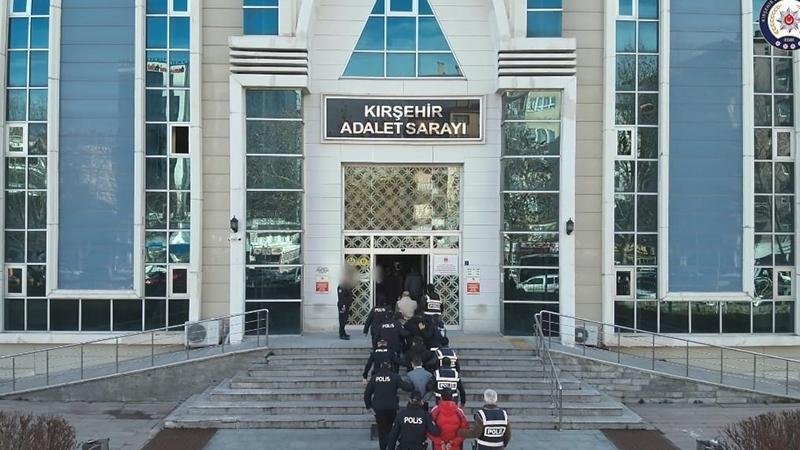 Kırşehir Odaklı 9 İlde Dolandırıcılık Operasyonu: 17 Gözaltı