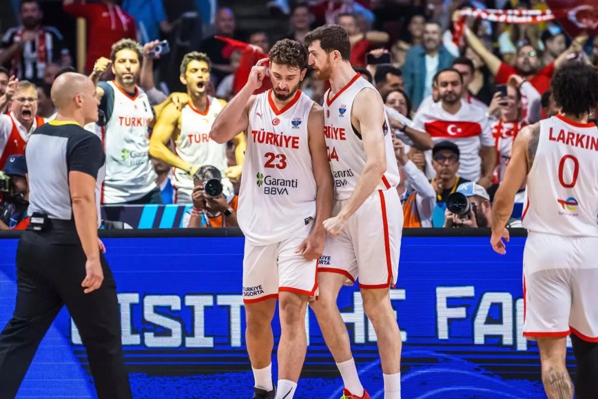 A Milli Erkek Basketbol Takımı'nın Sırbistan İçin Seçilen Kadrosu Açıklandı
