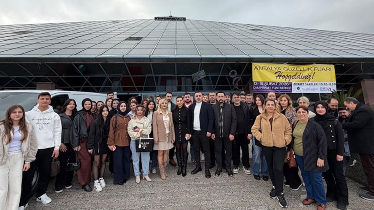 Aydın Kuaförler Ve Berberler Güzellik Fuarında Bir Araya Geldi