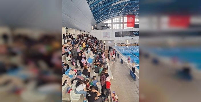 Niğde'de Yüzme Festivali'nde 176 Genç Yarıştı, 16 Sporcu Şampiyonaya Katıldı