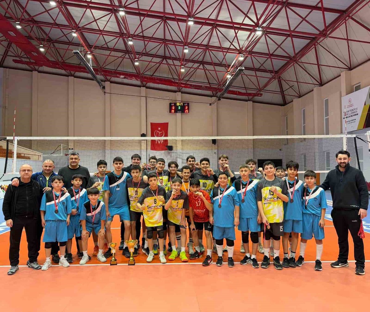 Küçük Erkekler Voleybol Süper Ligi Müsabakaları Tamamlandı