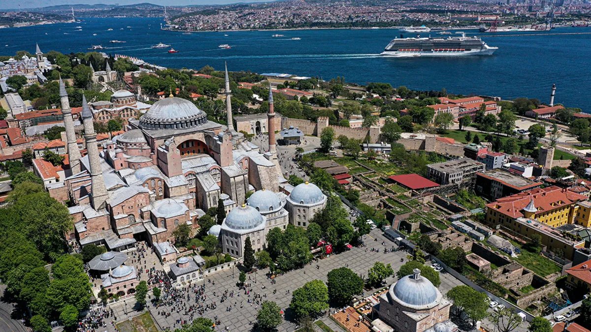 Turizm Artık Sadece Mevsim Değil, Türkiye'nin Ekonomik Stratejisi