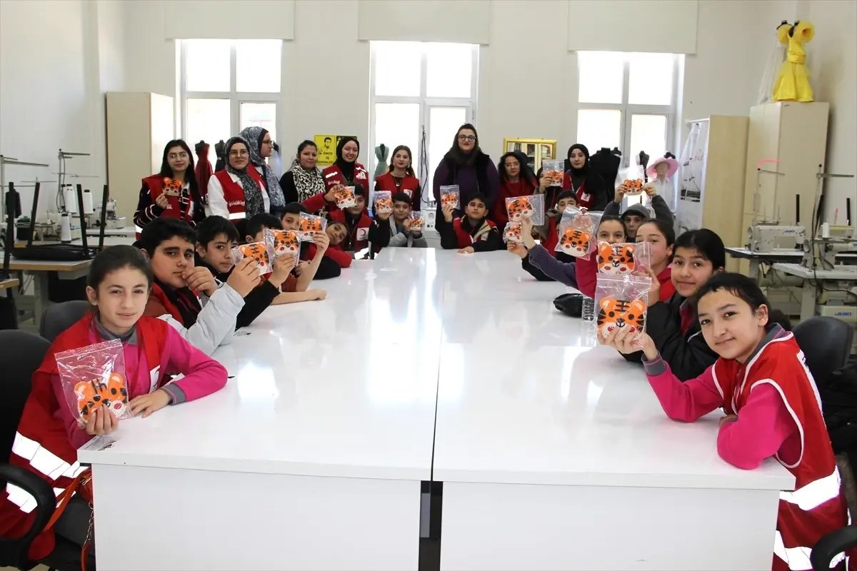 Amasya'da Öğrenciler İçin Moda Tasarımı Programı Düzenlendi