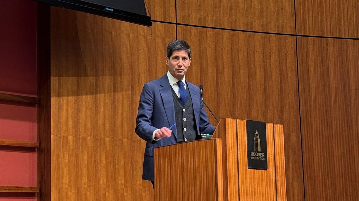 Trump'ın Fed Seçimi: Kevin Warsh Kimdir ve Hangi Politika İzleyecek?