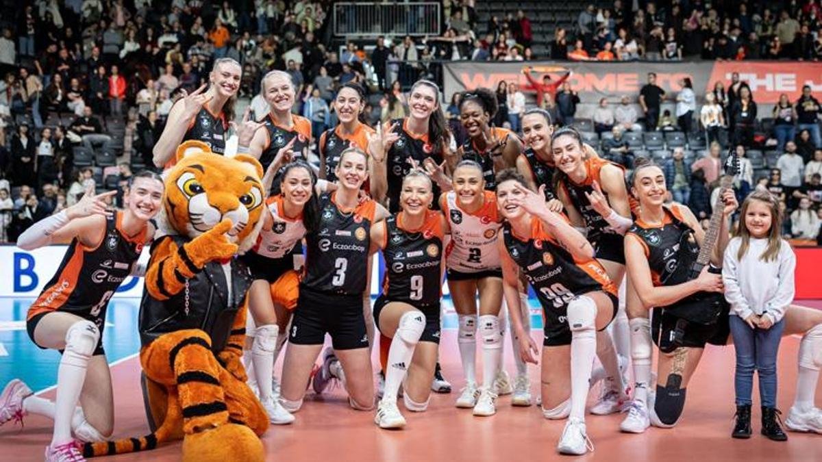 Eczacıbaşı, Beşiktaş'ı Set Vermeden Geçti - Voleybol Gelişmeleri