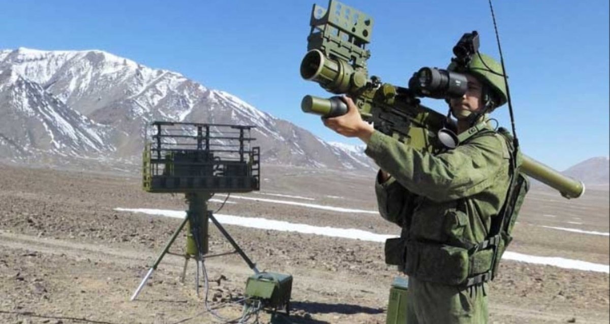 Putin, İran'a Gizli Gelişmiş Savaş Uçakları Gönderdi: Yüzlerce Sistem Hazır!
