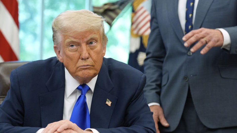 Trump'ın Tarife Israrı: Yüzde 10'luk Vergi Uygulaması Başladı