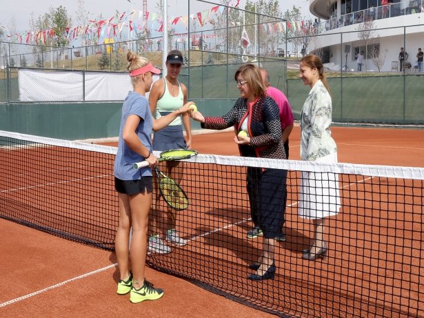Başkan Şahin, 16 Yaş Türkiye Tenis Şampiyonası'nı Başlattı