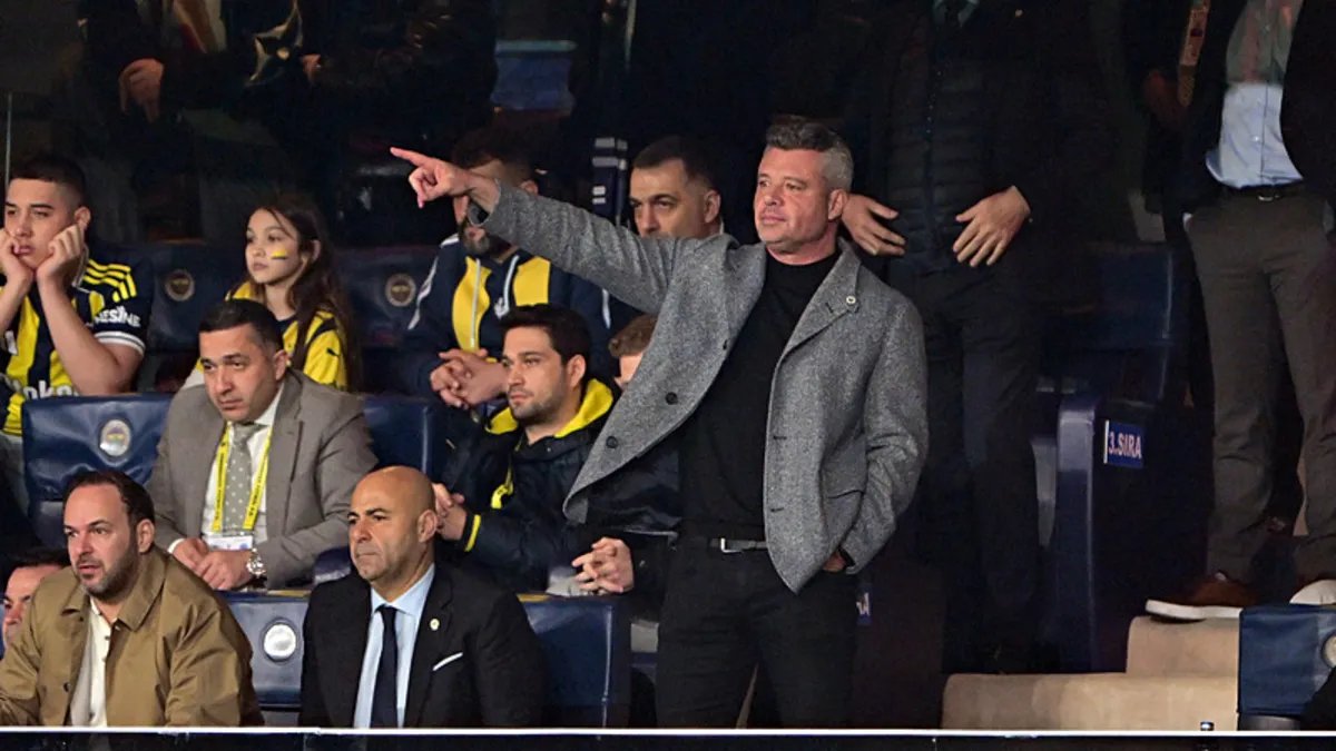 Fenerbahçe’de Sadettin Saran İşi Sarmaladı! Soyunma Odası Diyalogları Açığa Çıktı...