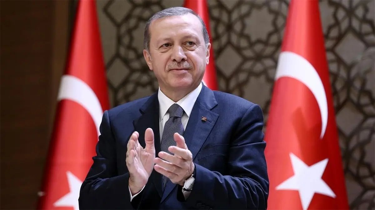 Okan Buruk, Cumhurbaşkanı Erdoğan'a Doğum Gününde Büyük Hediye Verdi