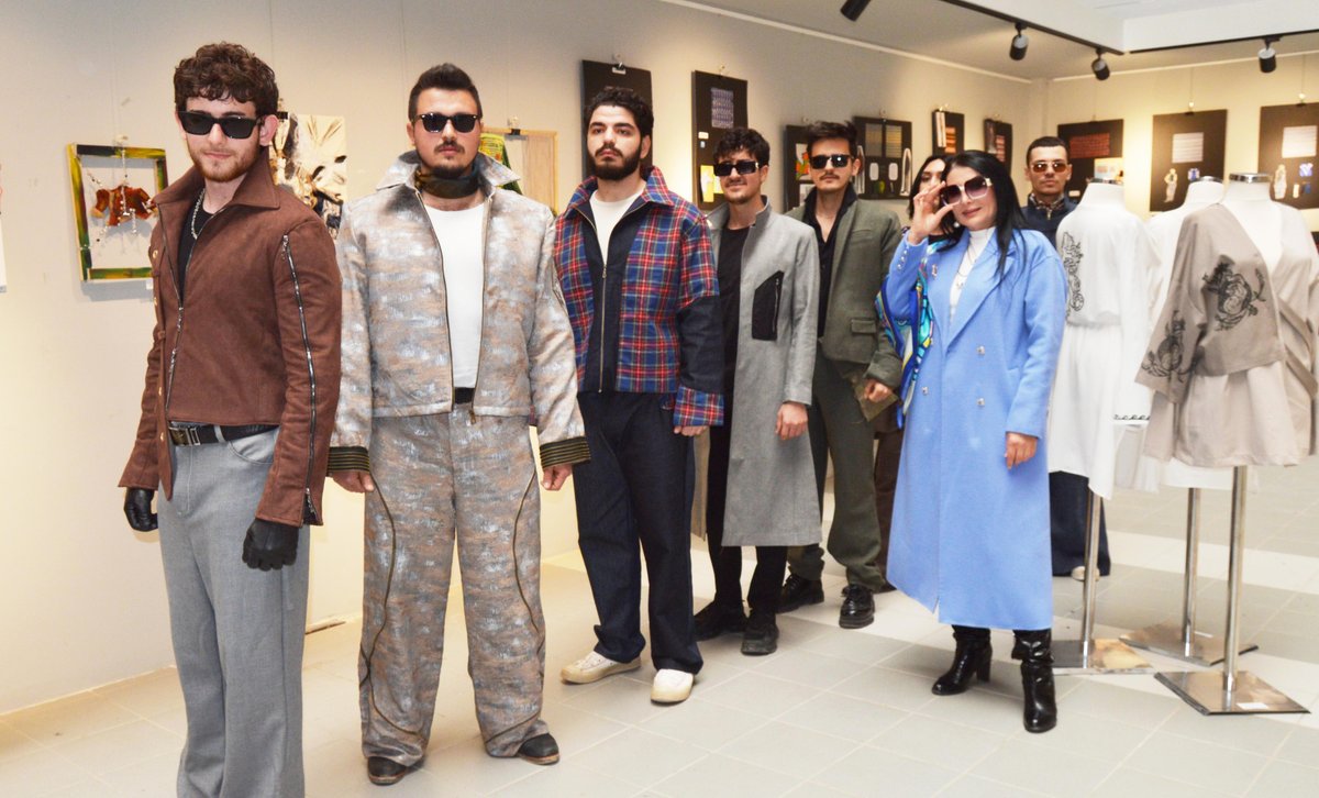 GSF'de Küçük Moda Gösterisi Düzenleniyor