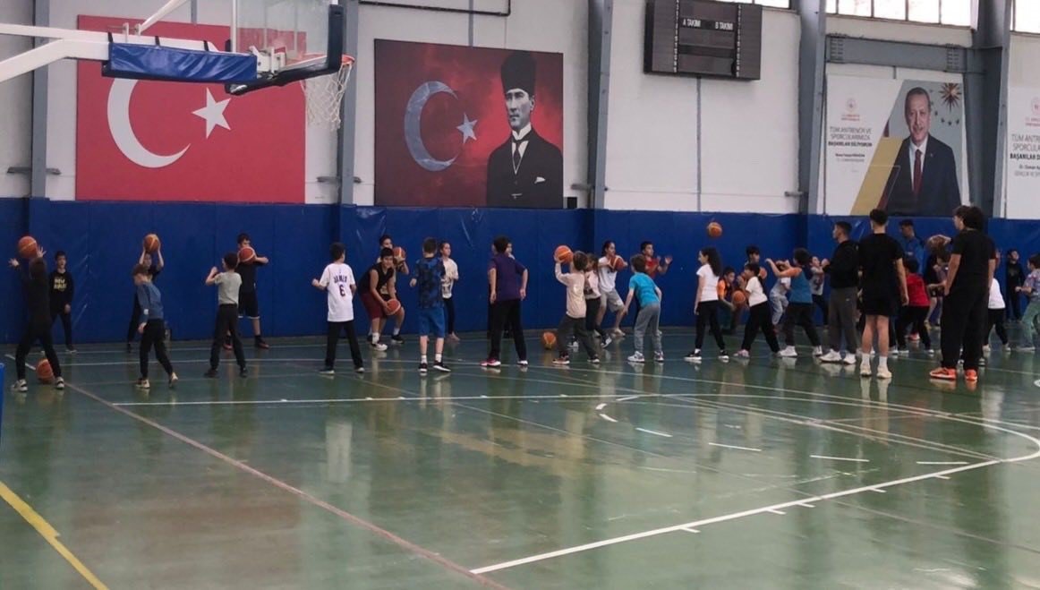 Bilecik Basketbol Okullarında Disiplinli Antrenmanlar Devam Ediyor