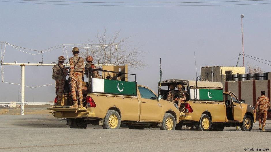 Pakistan İle Afganistan Arasında: "Savaş Durumu Mevcut