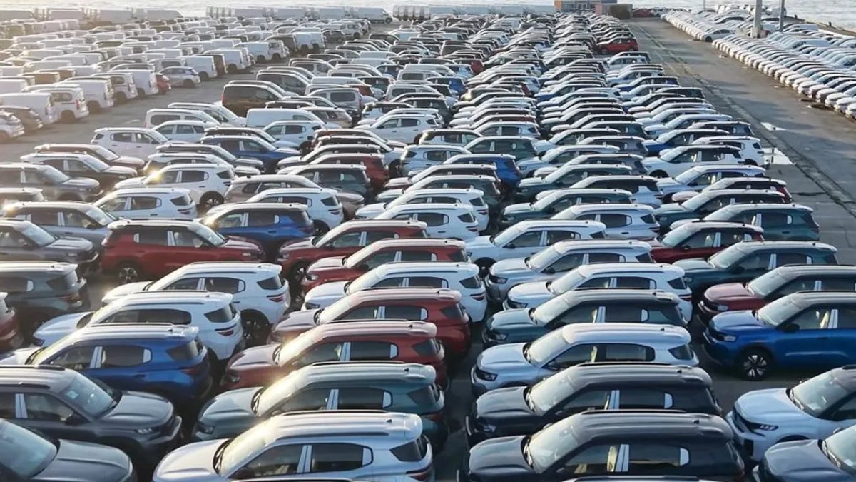 Haydarpaşa Limanı'na İnen Binlerce Sıfır Km Araç Piyasayı Sarstı!