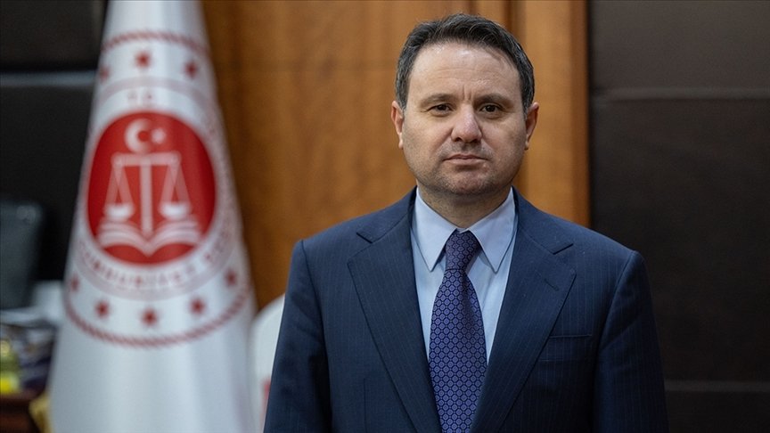 Bakan Gürlek’ten Uyuşturucu Operasyonunda Yaralanan Jandarmaya Geçmiş Olsun Dileği